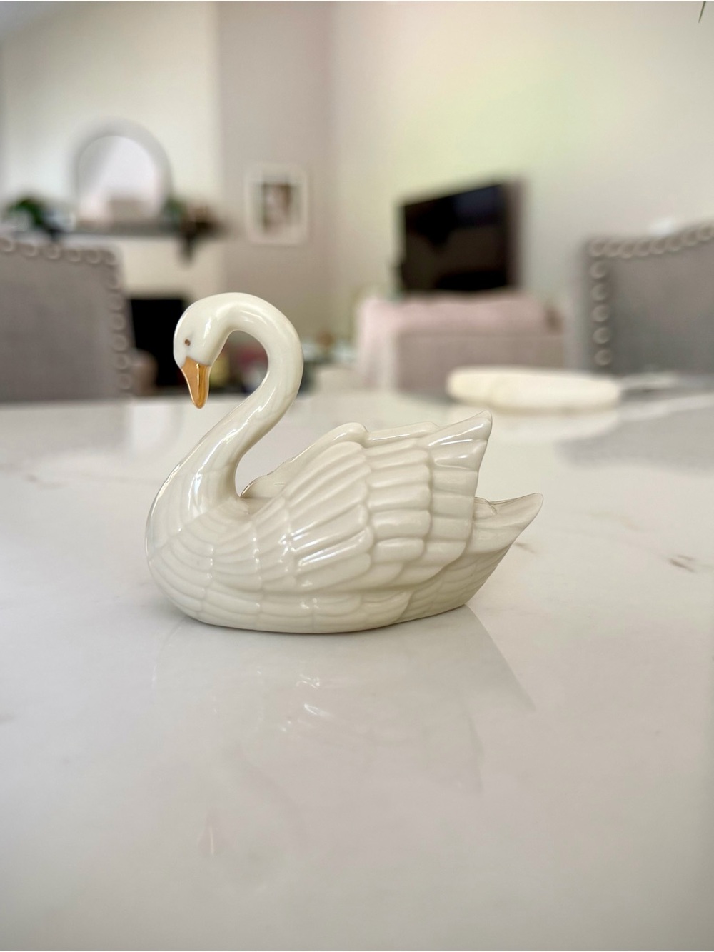 Vintage Lenox Swan Cake Topper / Card Holder 24kt Gold